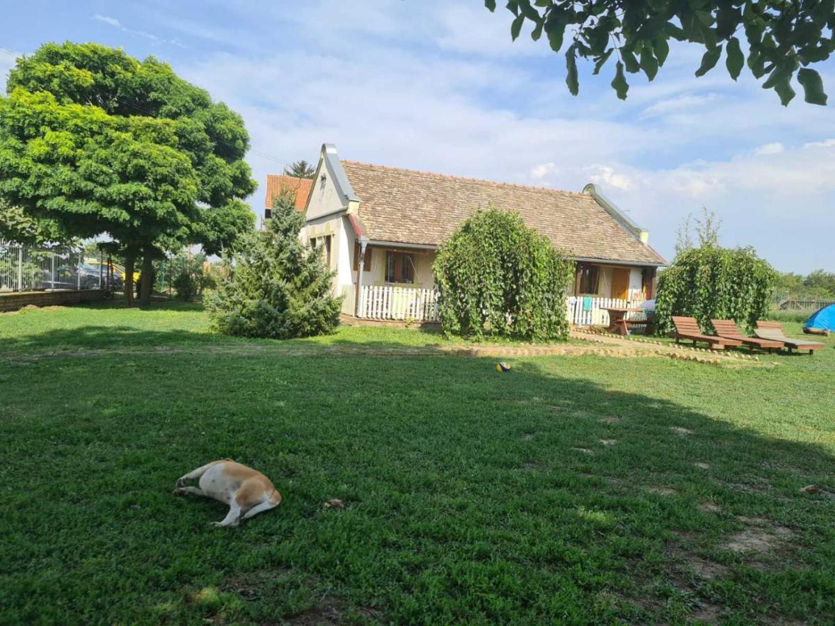 Villa Diiva Curug Exterior foto